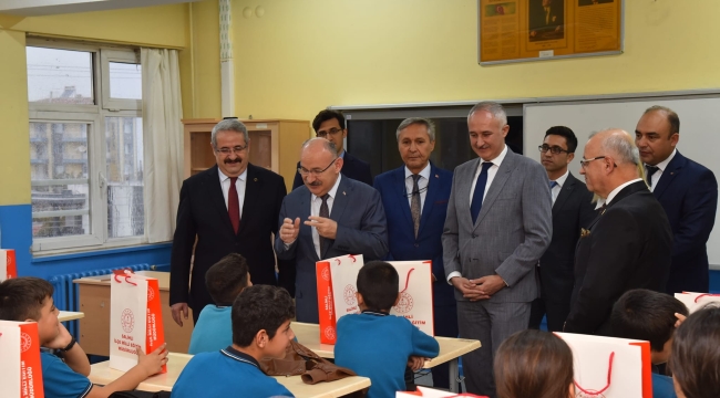 Vali Karadeniz Salihli'de 