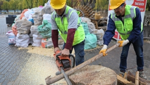 Yoksul vatandaşlara yakacak odun yardımı.