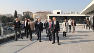 AKP heyeti müdür Öztürk'ü ziyaret etti