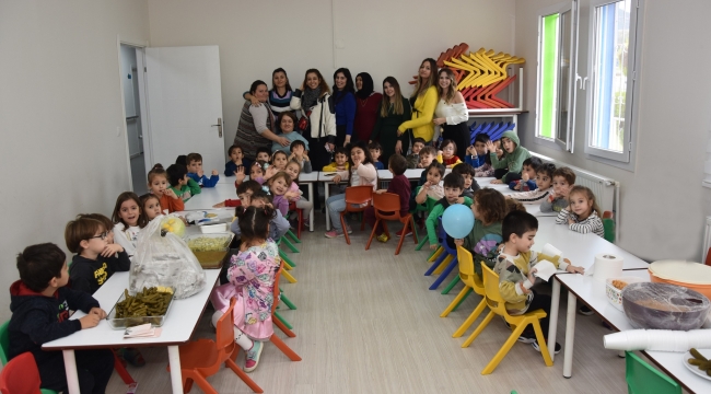 Alaşehir'de çocuklar yerli malı haftasını kutladı
