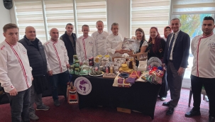 Alaşehir Kadın Kooperatifi standına ziyaretçi akını