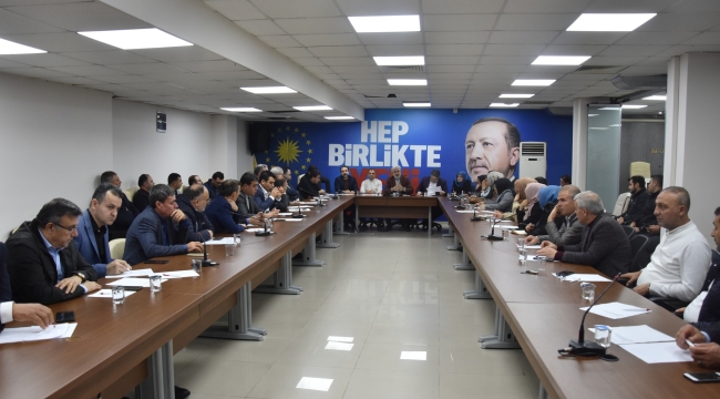 Başkan Hızlı, ilçe başkanlarıyla toplandı