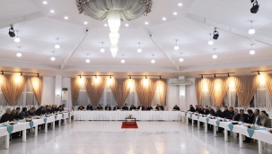 Başkan seçim öncesi delegelerle yemekte buluştu