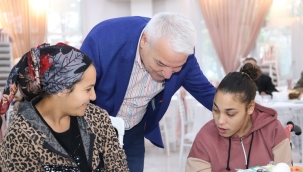 Engelli vatandaşlar ve aileleri kahvaltıda buluştu