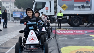 İçişleri bakanlığı mobil trafik eğitim tırı Manisa'da