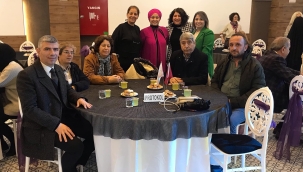 İlçede ilk kez yapılan defile büyük ilgi gördü 