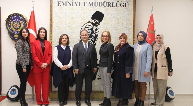 KADEM Manisa il yöneticileri Uslusoy'u ziyaret etti