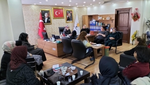 Manisa siyaset akademisi kadın programı başlıyor