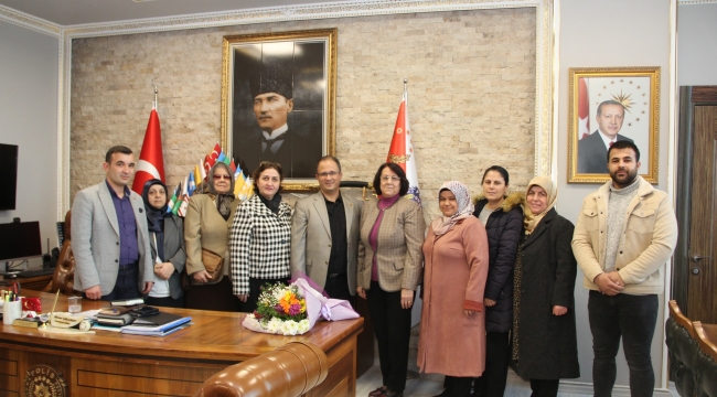 Manisa Yetim derneği yönetimi Uslusoy'u ziyaret etti