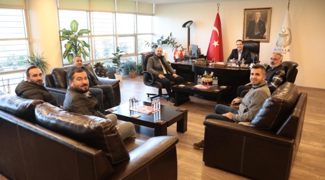 Müteahhitler başkan Dutlulu'yu ziyaret etti.