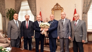 Türkiye emekli Astsubaylar derneği vali Karadeniz'i ziyaret etti