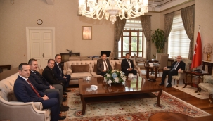 Vali Karadeniz ziyaretçilerin kabul etti