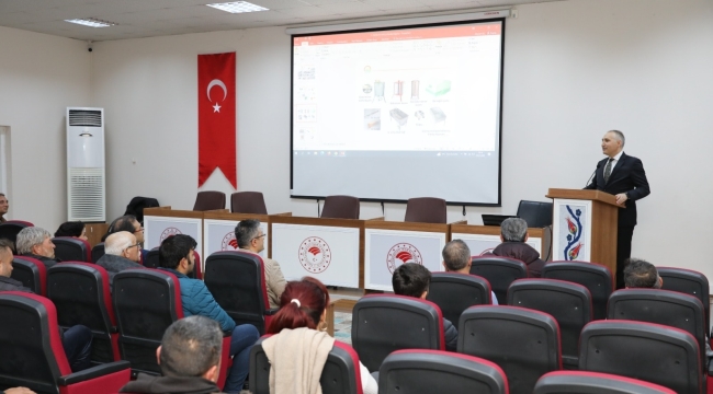 Arı yetiştiricilerine gece eğitimi