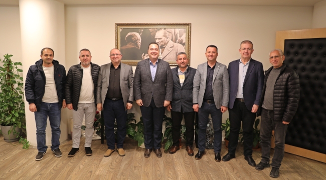 Başkan Dutlulu,Alevi derneği yönetimi ve muhtarlarla buluştu