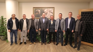 Başkan Dutlulu,Alevi derneği yönetimi ve muhtarlarla buluştu