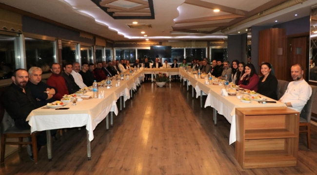 Gazeteciler gününü İlk kutlayan Turgutlu belediyesi oldu