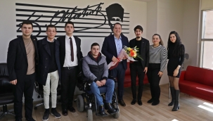 Kent konseyi gençlik başkanı Çam,başkan Dutlulu'yu ziyaret etti