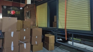 TIR'da koli-koli kaçak sigara çıktı