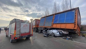 TIR'ın altına girdi: yaşamını yitirdi