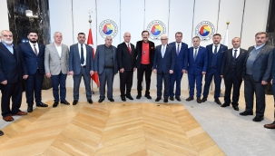 Turgutlu ticaret borsası yönetimi TOBB'ni ziyaret etti.