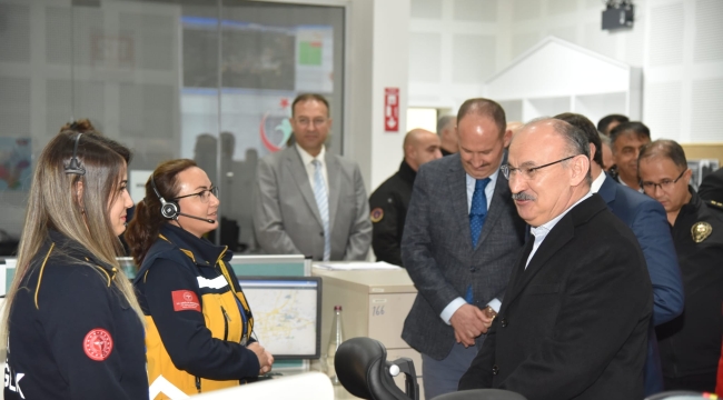 Vali Karadeniz'den yılbaşı ziyaretleri