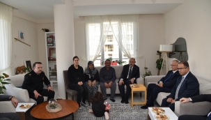 Vali Karadeniz'in şehit aile ziyareti