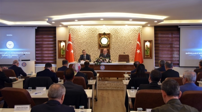 Vali Karadeniz'metruk binaların kalanın yıkımı tamamlansın'