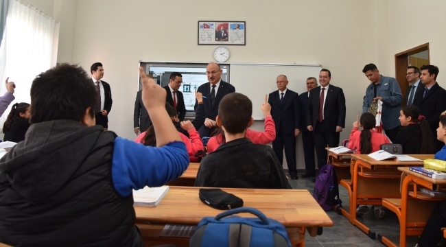 vali Karadeniz okul ziyaret etti