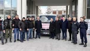 Akhisar'da 62 kasabın hazırladığı 1 ton köfte 12 bin ekmek bölgesine gitti