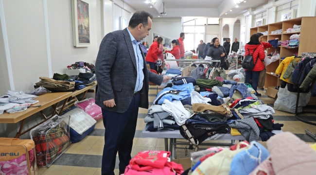 Akhisar'da belediye depremzedeler için market ve butik açtı