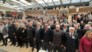 Başkan Akın kongreye katıldı