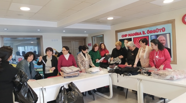 CHP'li kadın yöneticiler Manisa'ya gelen afetzedeleri ziyaret etti