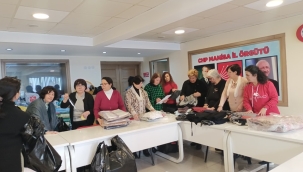 CHP'li kadın yöneticiler Manisa'ya gelen afetzedeleri ziyaret etti
