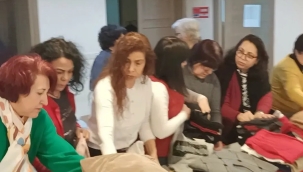 CHP yardım tırları depremden etkilenen şehirlere ulaştı