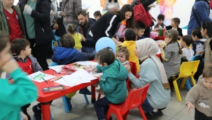 Çocuklara depremi unutturma eğlencesi