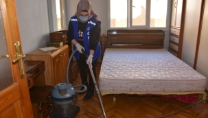 Depremzedeler için temizleniyor