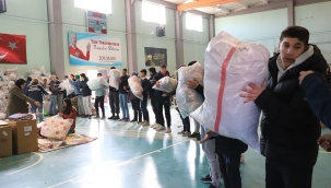 Saruhanlı 'da yardım kuyruğu