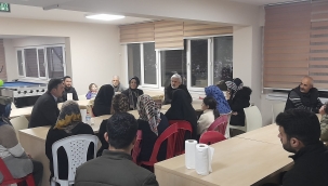 AKP il başkanı Hızlı depremzedeleri ziyaret etti