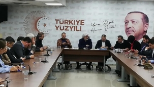 AKP teşkilatında seçim toplantısı