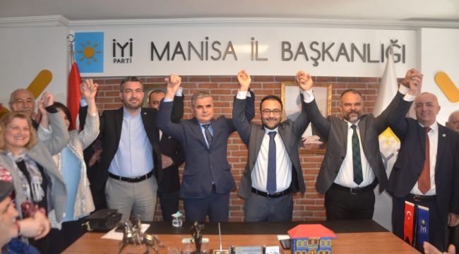 Av.Prof Dr Koç aday adaylığını açıkladı