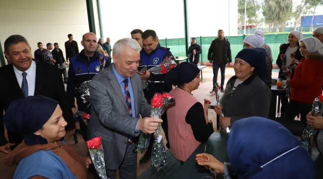 Başkan Bilgin emekçi kadınları unutmadı
