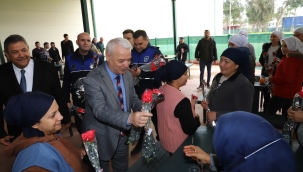 Başkan Bilgin emekçi kadınları unutmadı