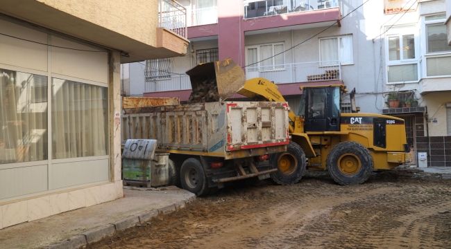 Başkan Çetin çalışıyor Turgutlu'nun sorunları çözülüyor