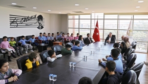 Başkan Dutlulu'dan öğrencilere yerel yönetim dersi