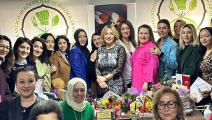 Başkan Gören,üye işletmeci kadınların gününü kutladı