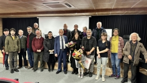 Deprem belgeseli'derin uğultu' Akhisar'da gösterildi