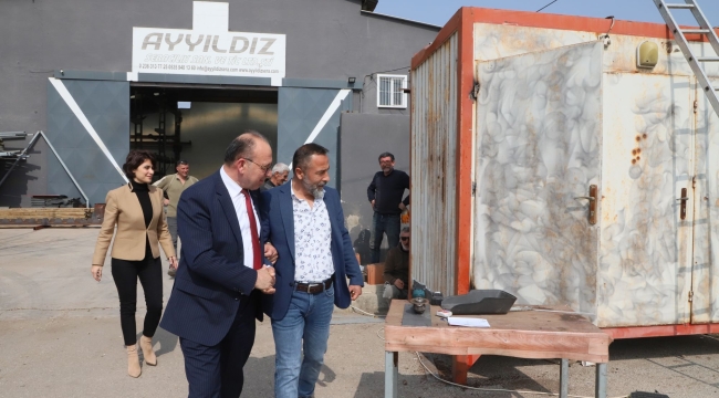 Deprem bölgesinde 'turgutlu sokağı' çalışması