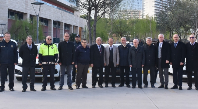  Huzurlu yaşamı destekleme derneği'nden araç bağışı