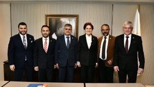 İş insanları İyi partiye katıldı