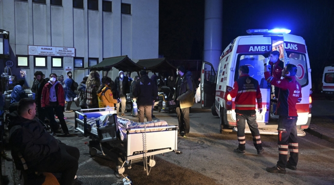 İstanbul'da hastane ve otel isyanında 3 ölü